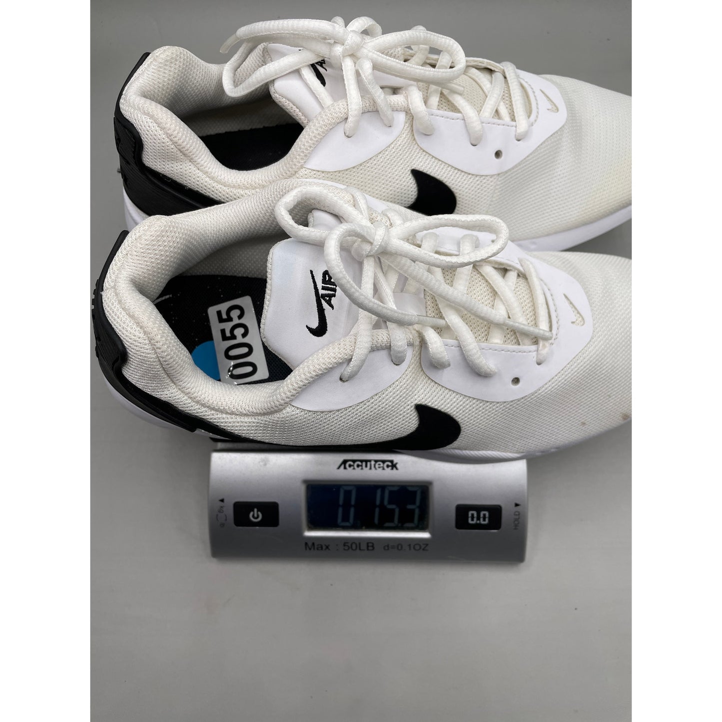 Nike Air Max Oketo Woman’s Athletic White Running Shoes Sneakers 8