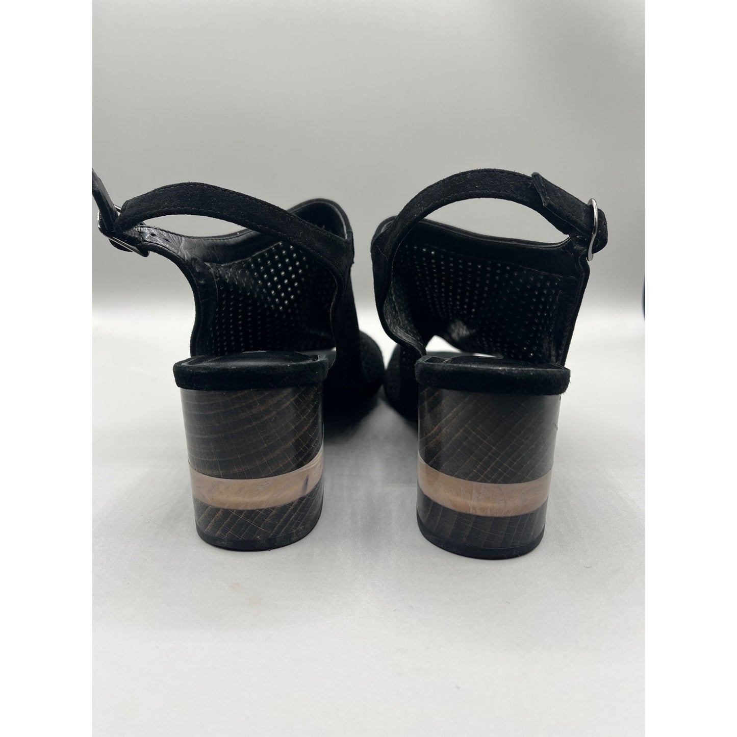 Black Vaneli Peep toe shoe with clear heel Size 8.5