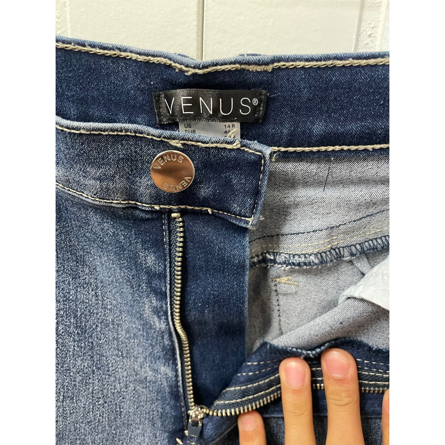 Venus Woman Denim Stretch Fitted Jeans Size 14R