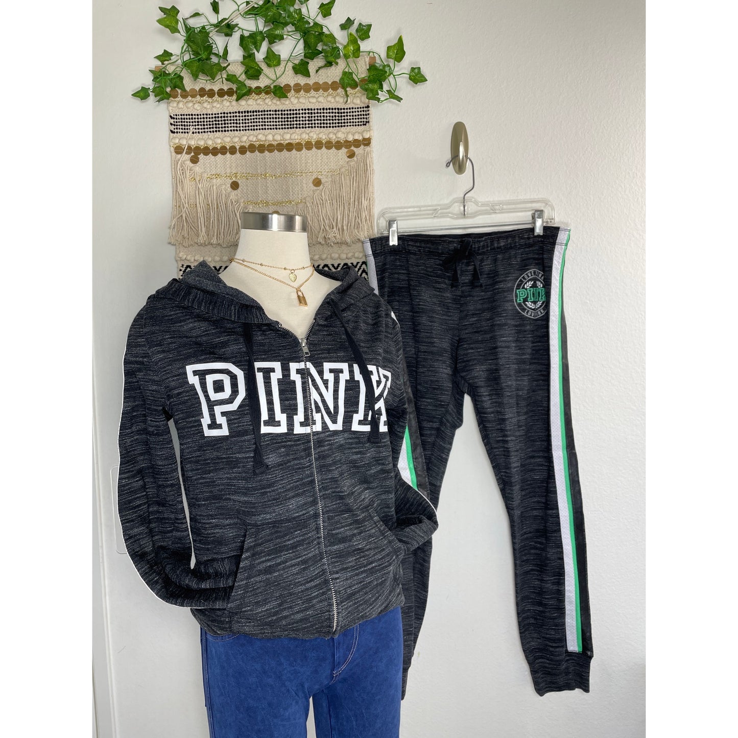 Limited Edition Victoria Secret Pink Zipper Hoodie Pant set M & L