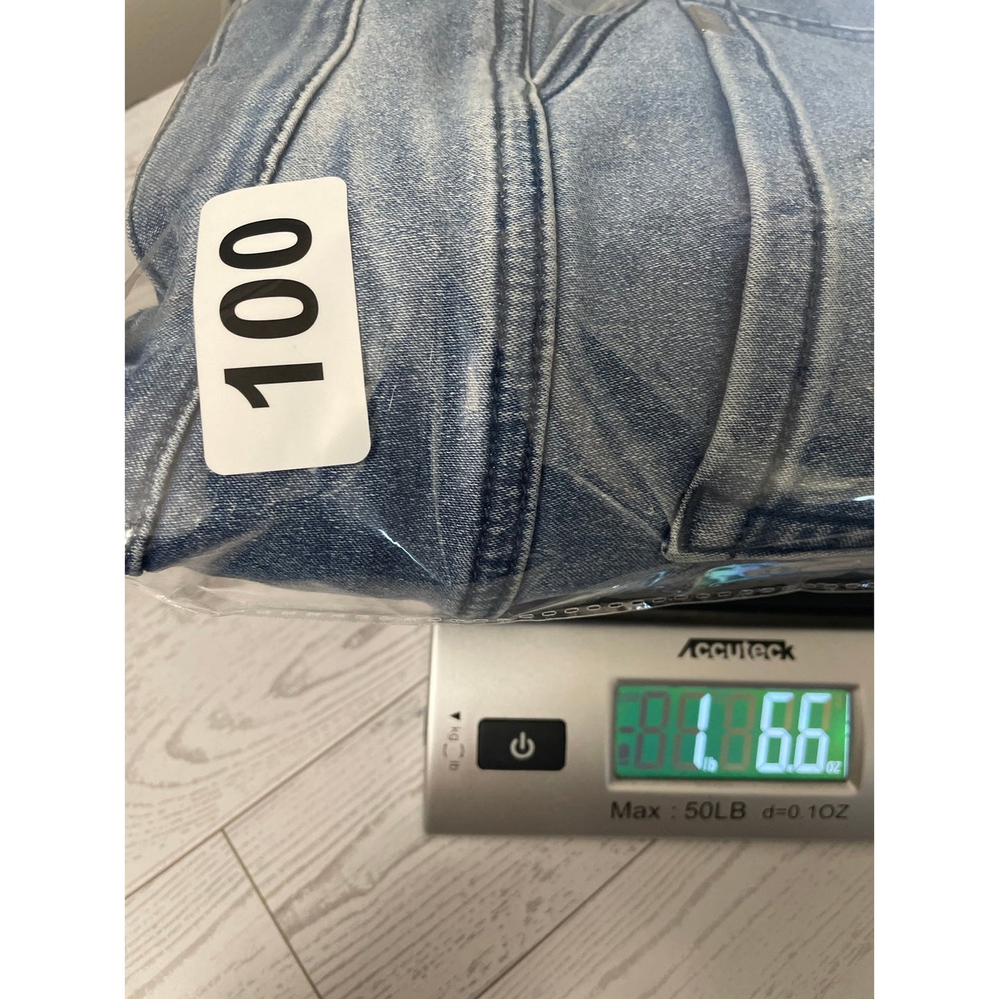 DG2 Gloria Vanderbilt Woman Denim Jeans Size 16W