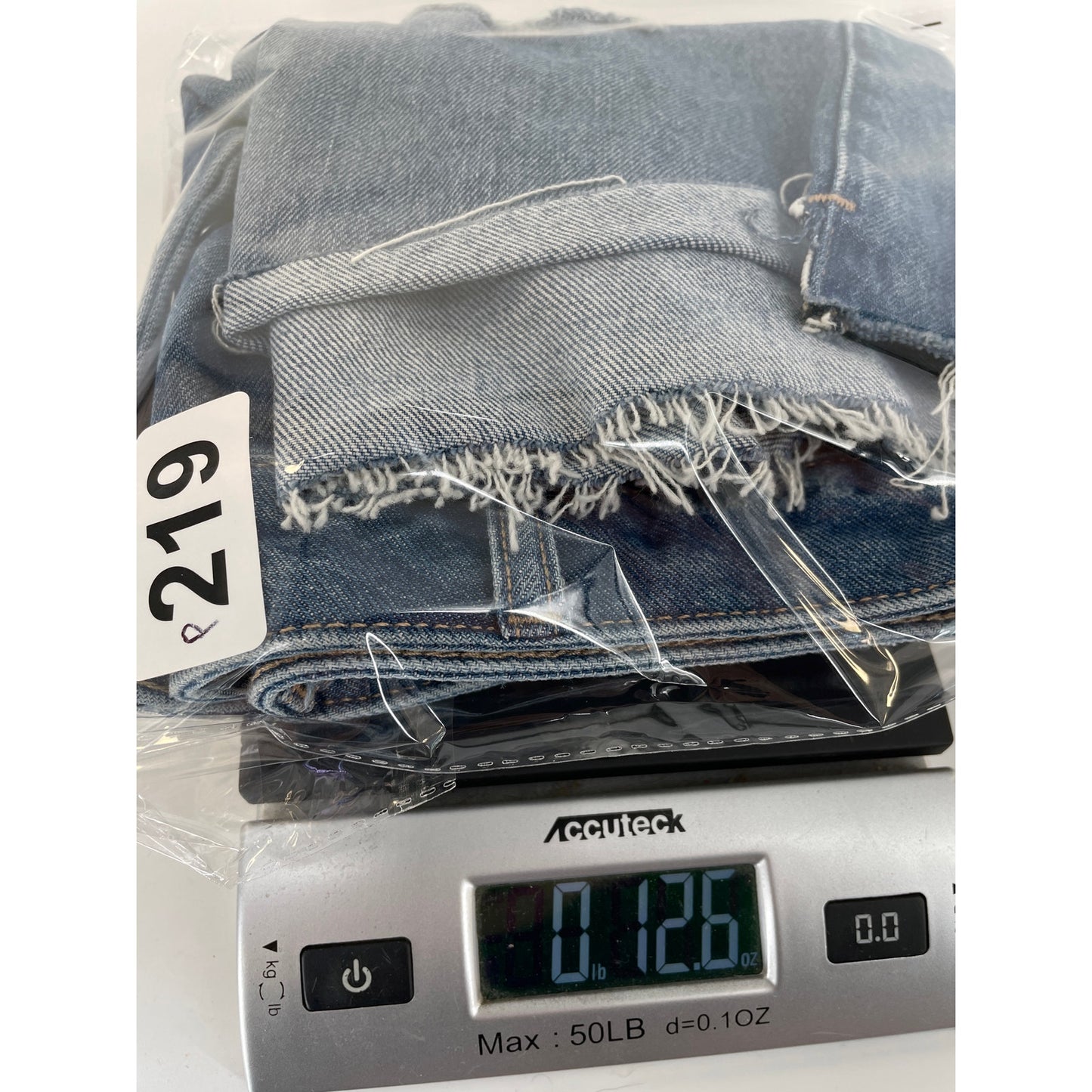 New Express Boyfriend Denim Distressed Shorts 8