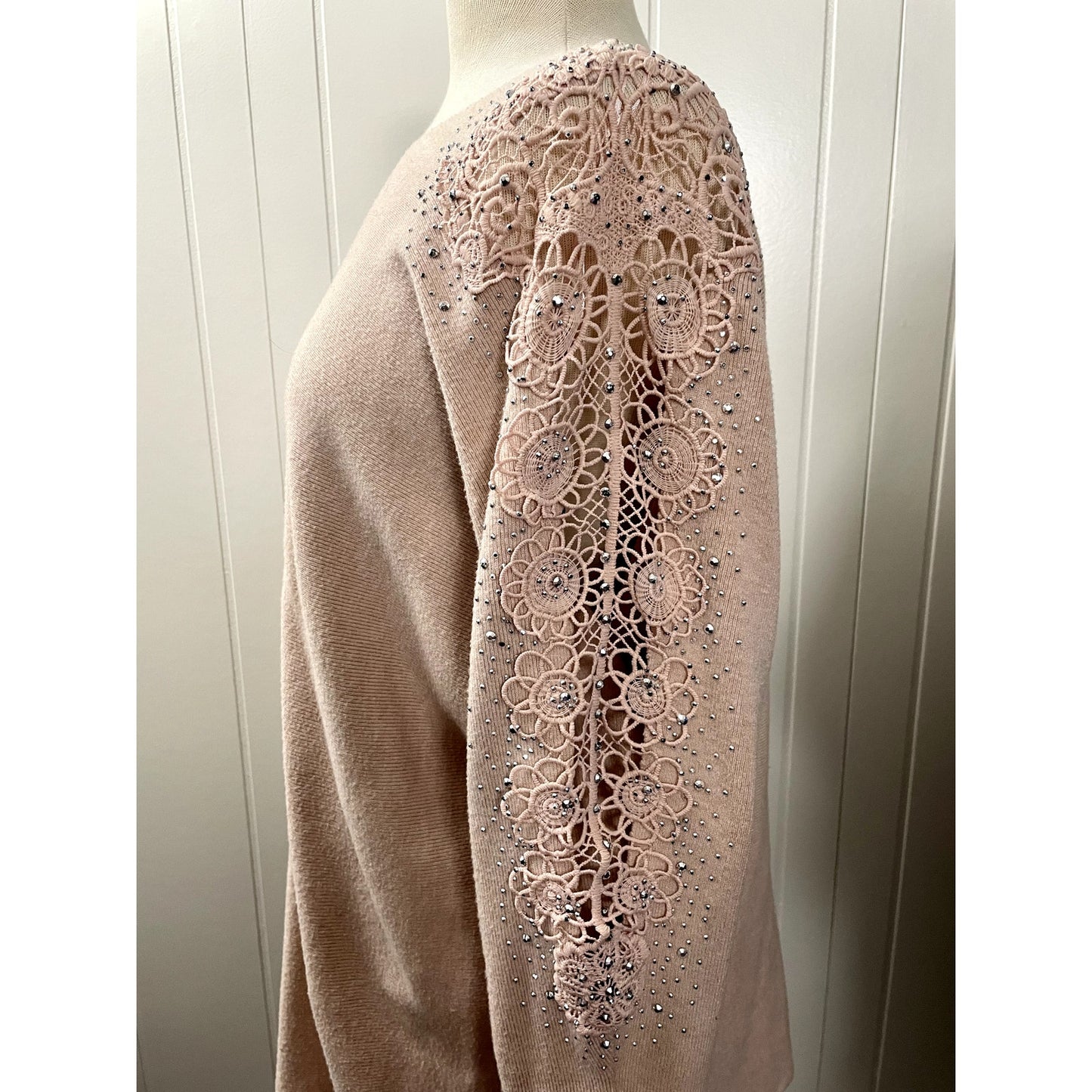 Siren Lily Jeweled Long Sleeve Crochet Woman’s Sweat Blouse Size 2XL