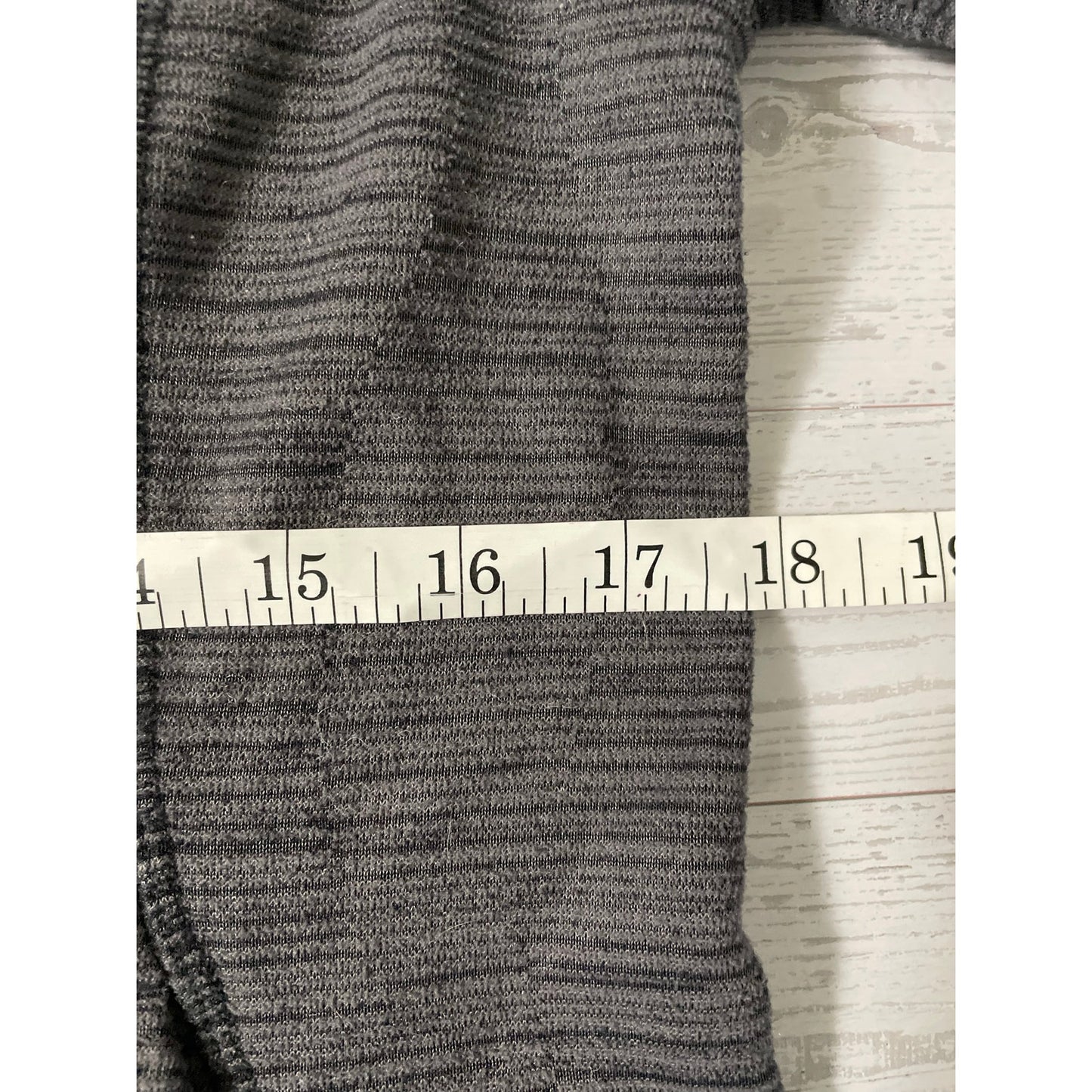 The North Face Fitted Womans Grey Zipper Sweater with Hood Size Med