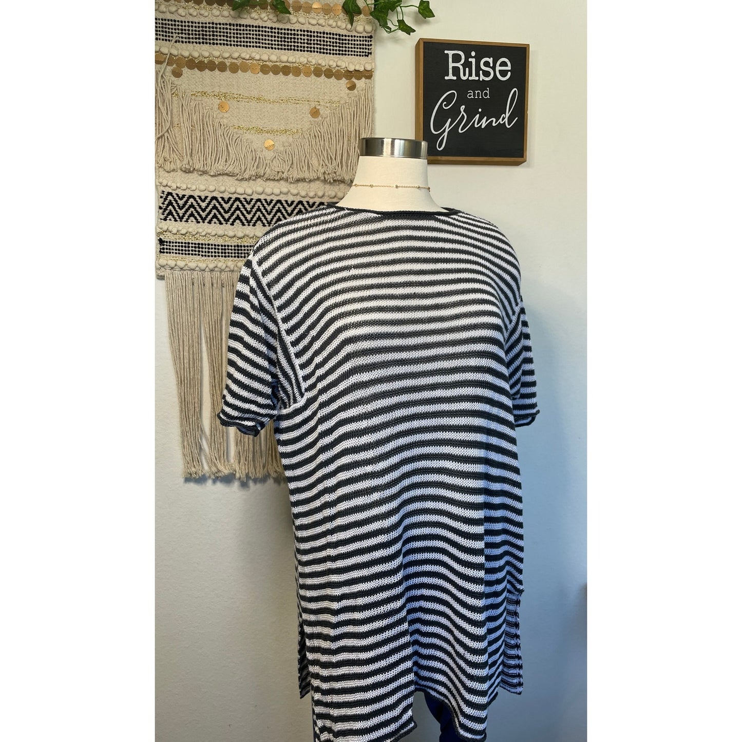 Eileen Fisher Womans Round Neck Stripped Organic Linen Loose Fit Top Large