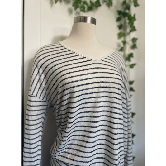 The Gap Womans Stripped Knit Long Sleeve Shirt SZ L