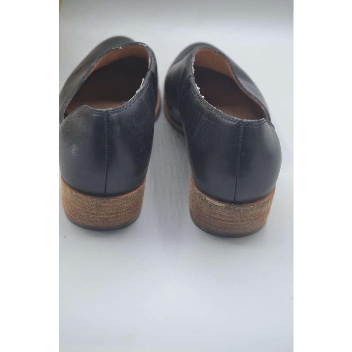 Madewell Leather Asymmetrical Woman’s Black Flat Size 8
