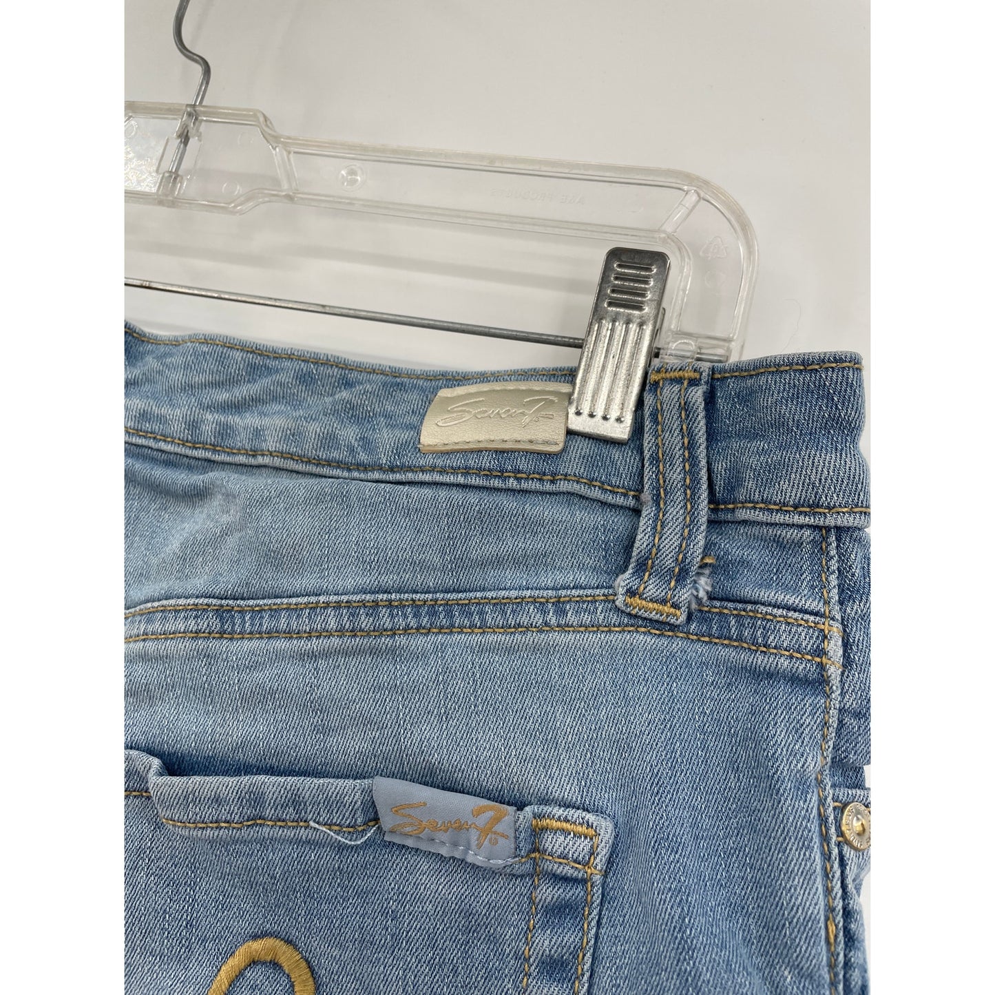 Seven7 Woman's Denim Weekend Shorts Raw Hem Size 6