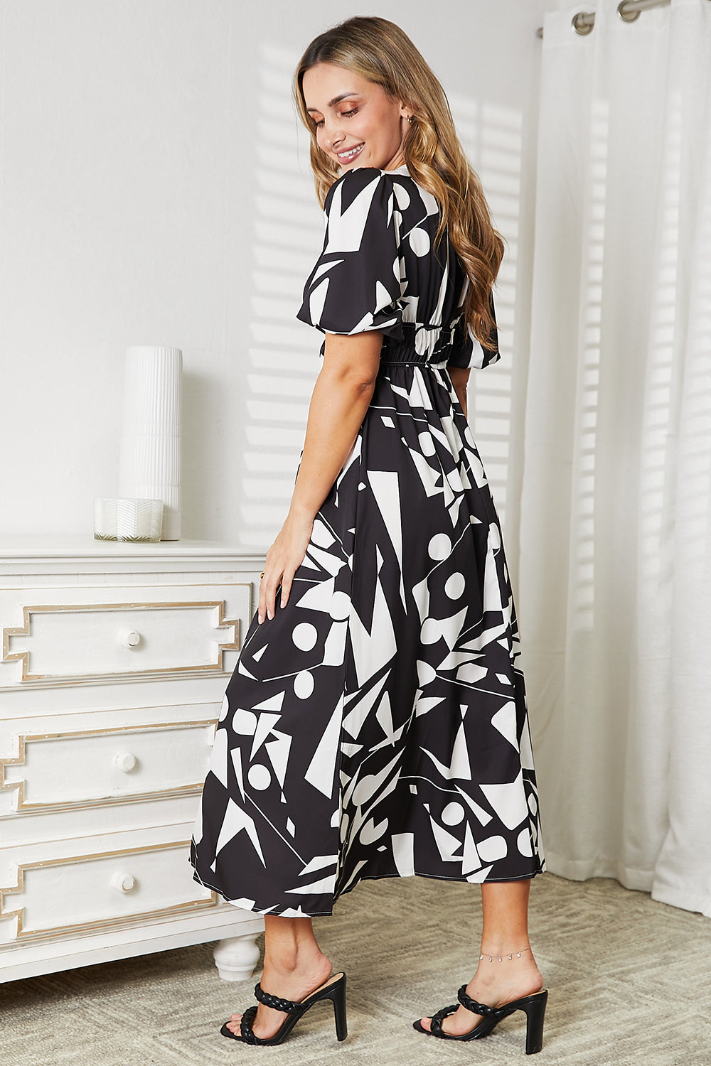 Woman's Styled Collection Printed Surplice Balloon Sleeve Dress