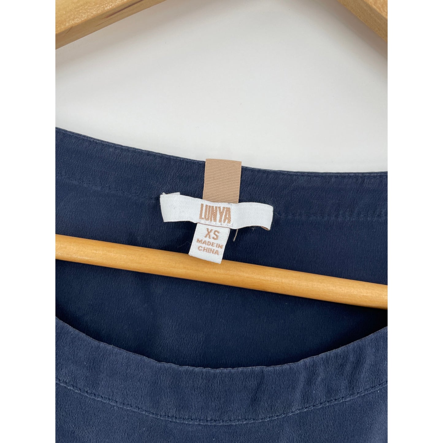 Lunya %100 Silk Pajama Navy Blue 2 Piece Set Top and Bottom XS
