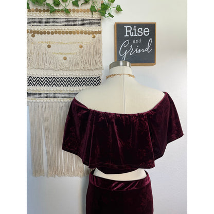 Vintage NWT Womans Dead Stock Y2k Burgundy Velour Off the Shoulder Crop Top Pant Set L