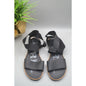 Black Sorel Ella III Size 11 Preloved Leather Flat Sandals With Stretchy Strap