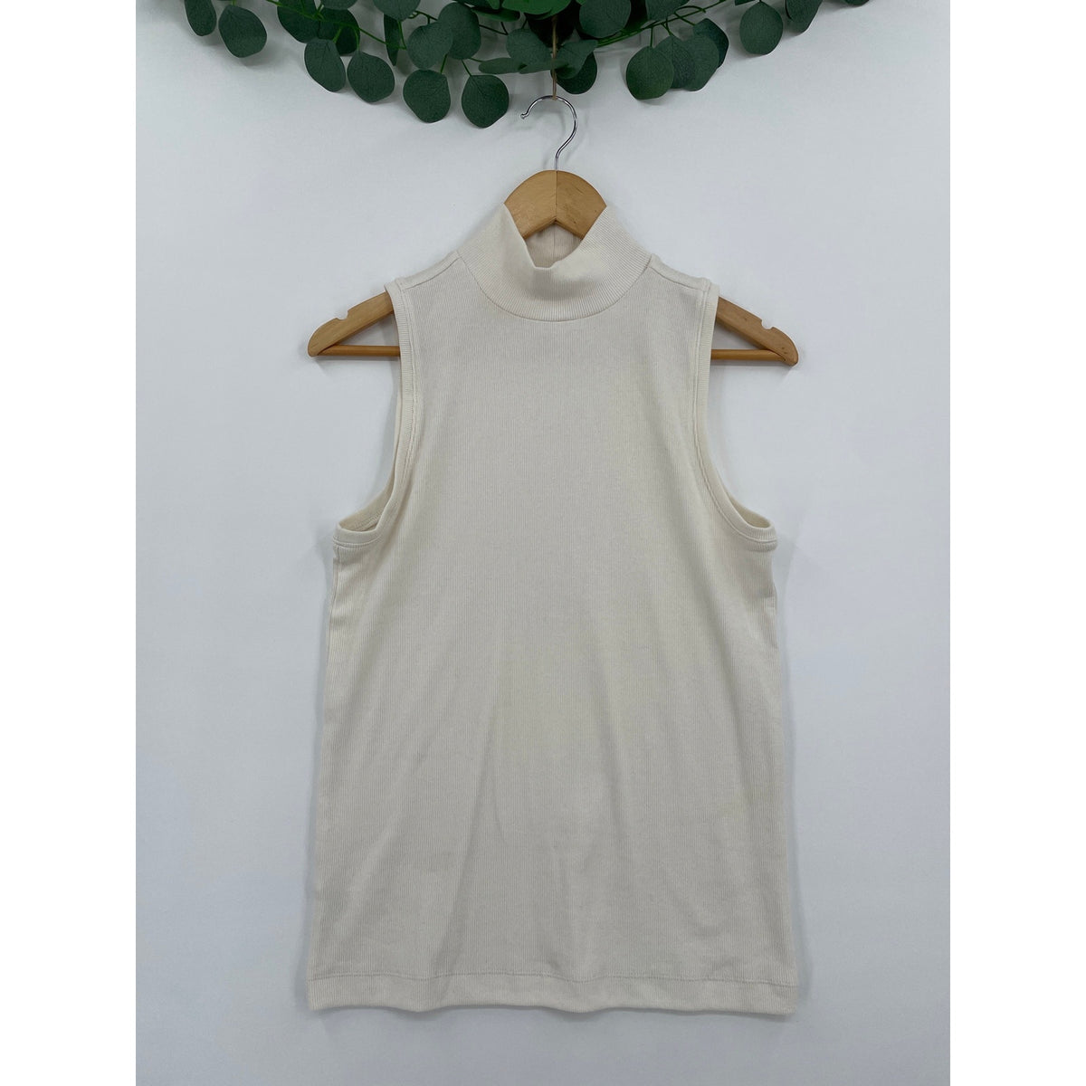 LOFT Off White Ribbed Sleeveless Mock Neck Tank Large