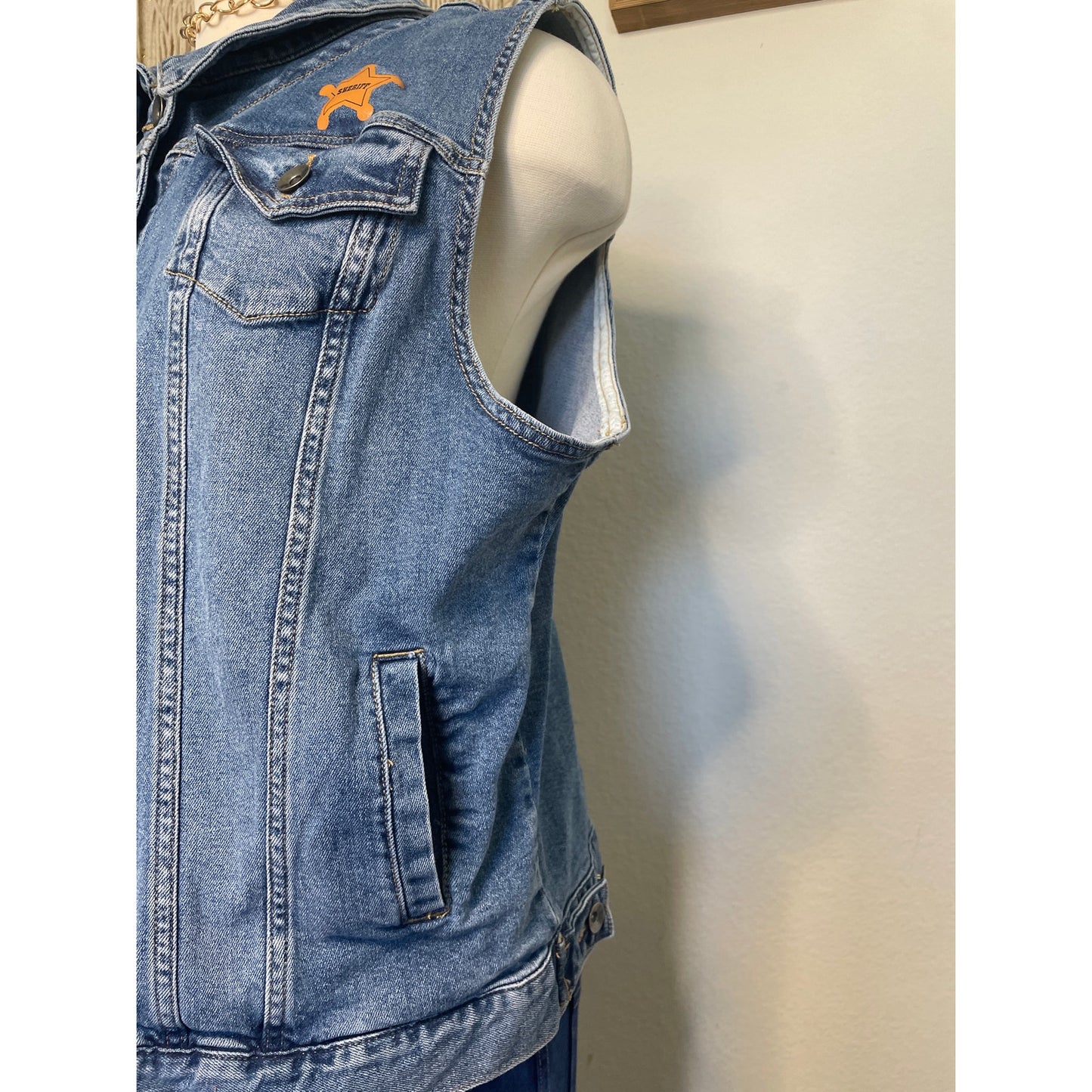 Disney Pixar Toy Story Woody Denim Button Her Universe Vest 2XL