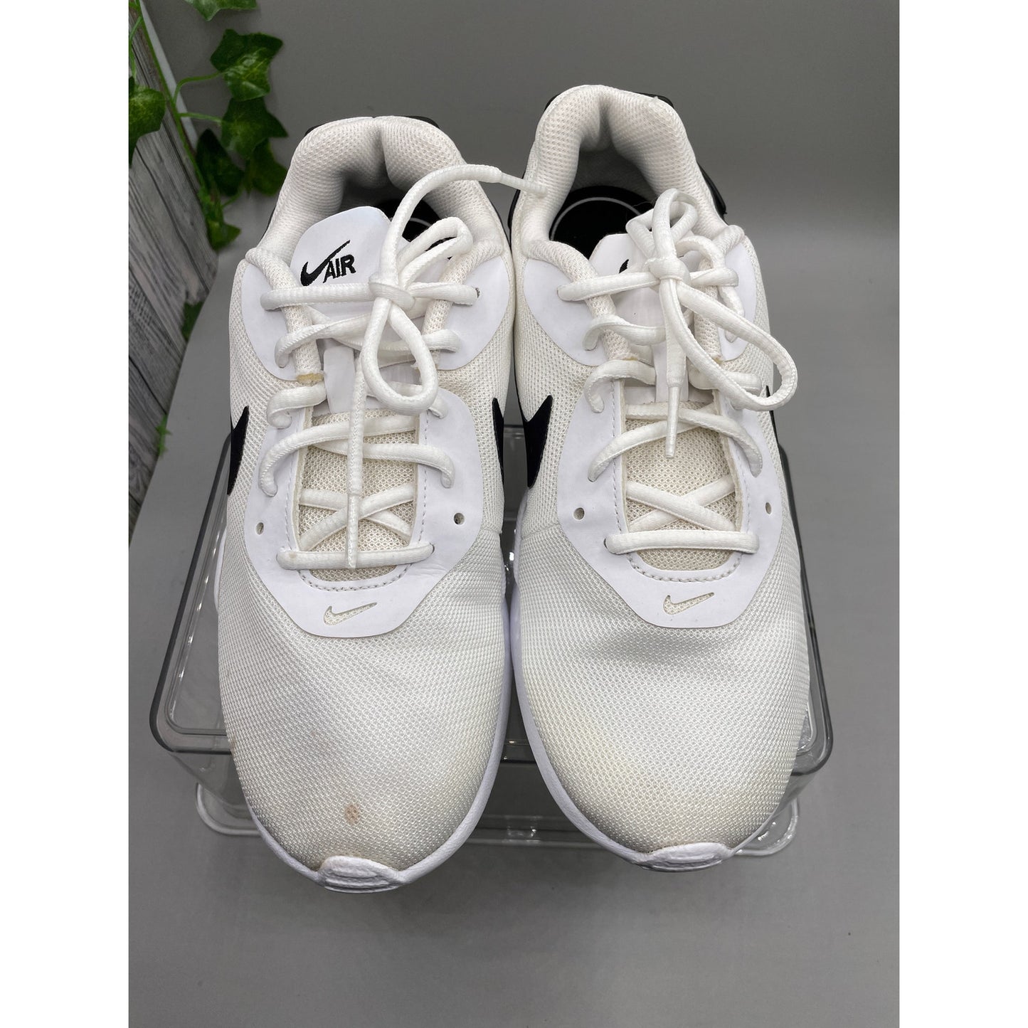Nike Air Max Oketo Woman’s Athletic White Running Shoes Sneakers 8