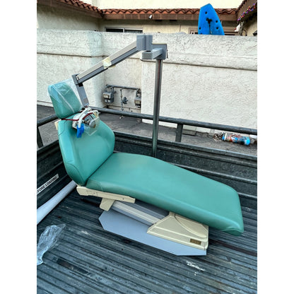 SDS Ortho Hydraulic Patient Chair With Attached Light