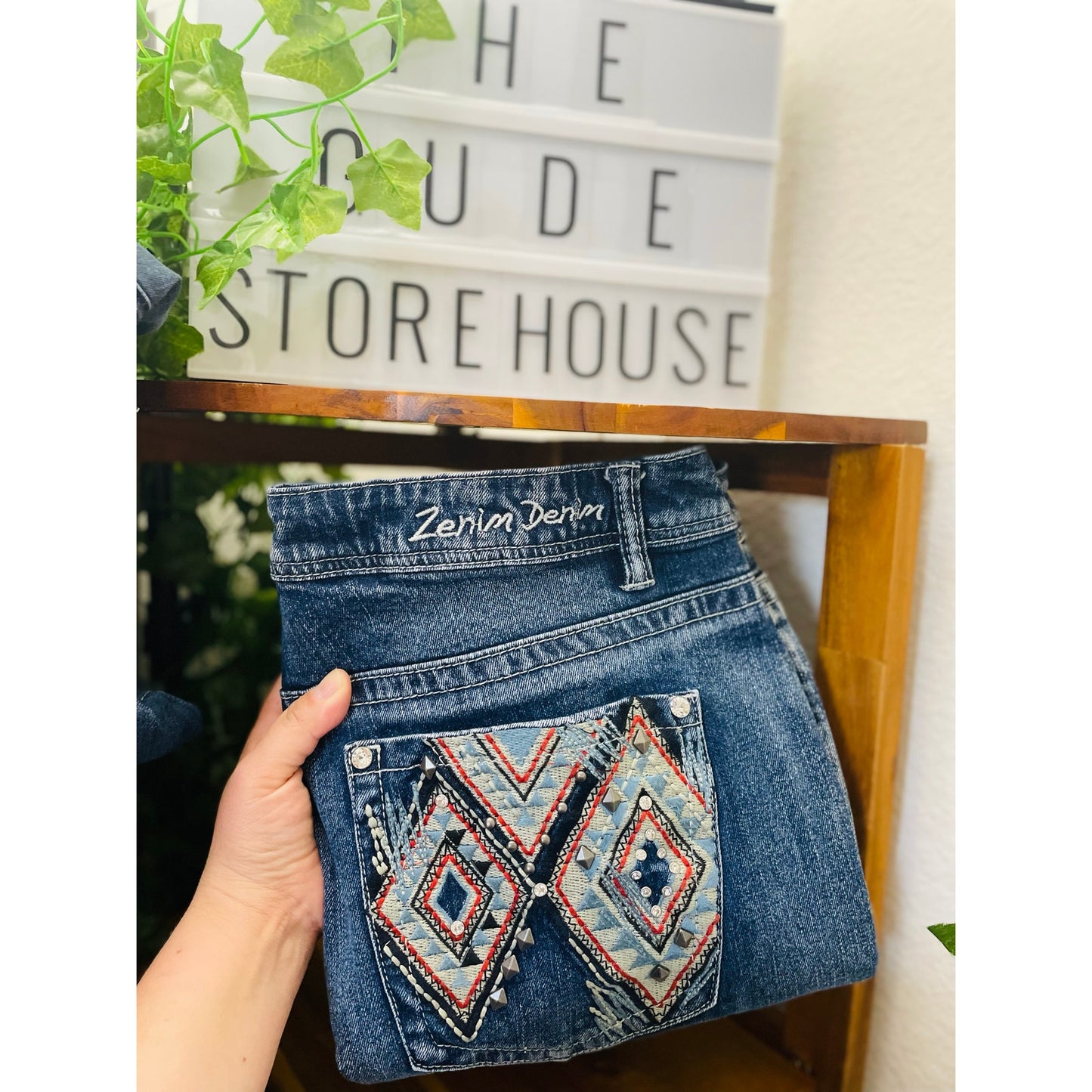 Zenim Denim Western Clear Stones Embroidered Back Pockets Slight Flared Mid Rise Jeans SZ 14