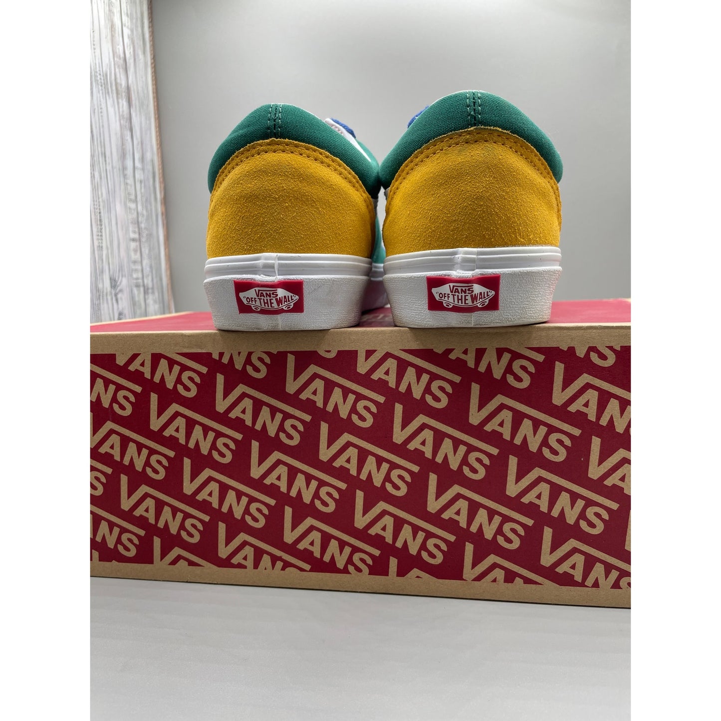 Vans Old Skool Yatch Club Men’s Sneakers Multi Color Blue Green Red Yellow 10