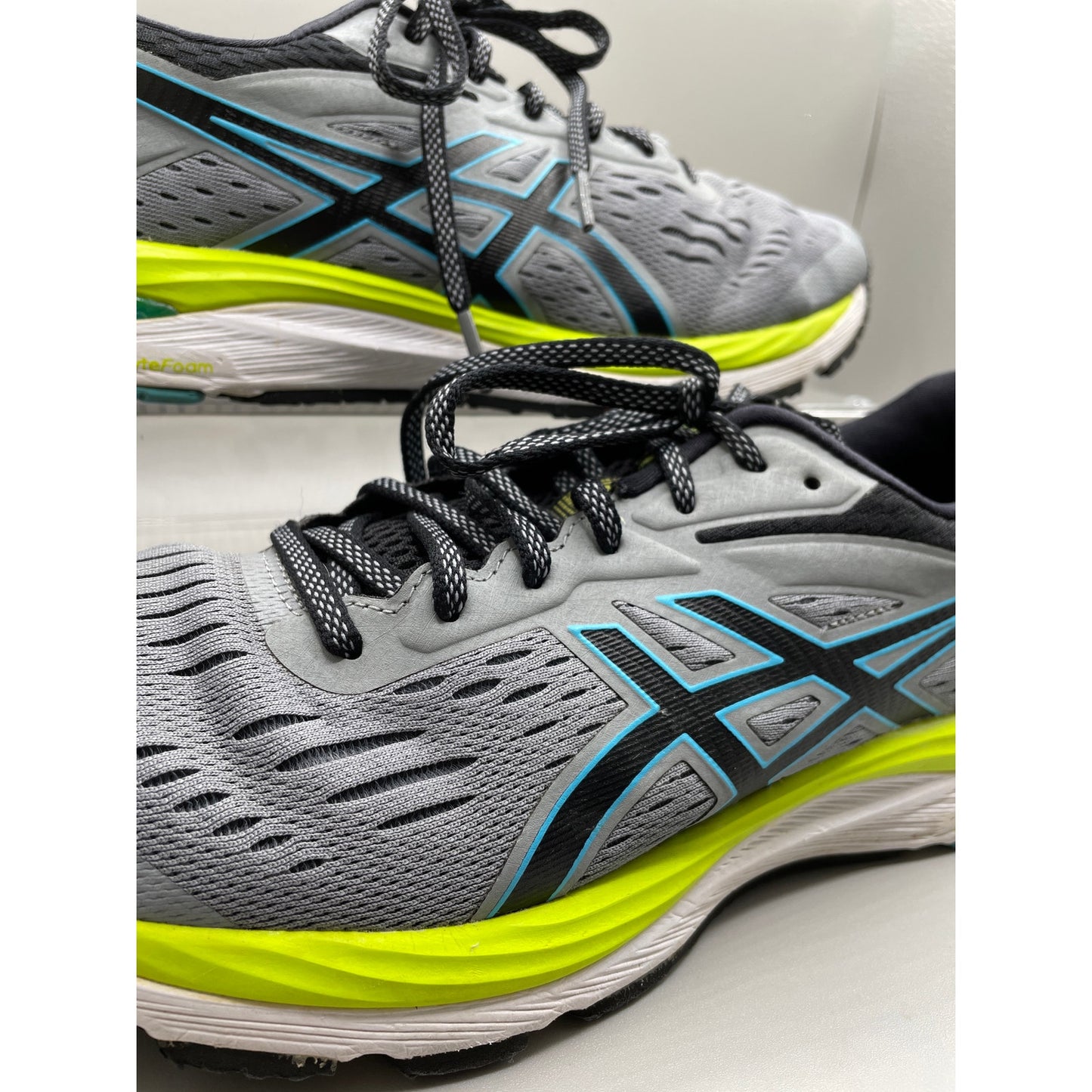 ASICS Men’s Gel Grey Running Athletic Training Lace Up Shoes 11
