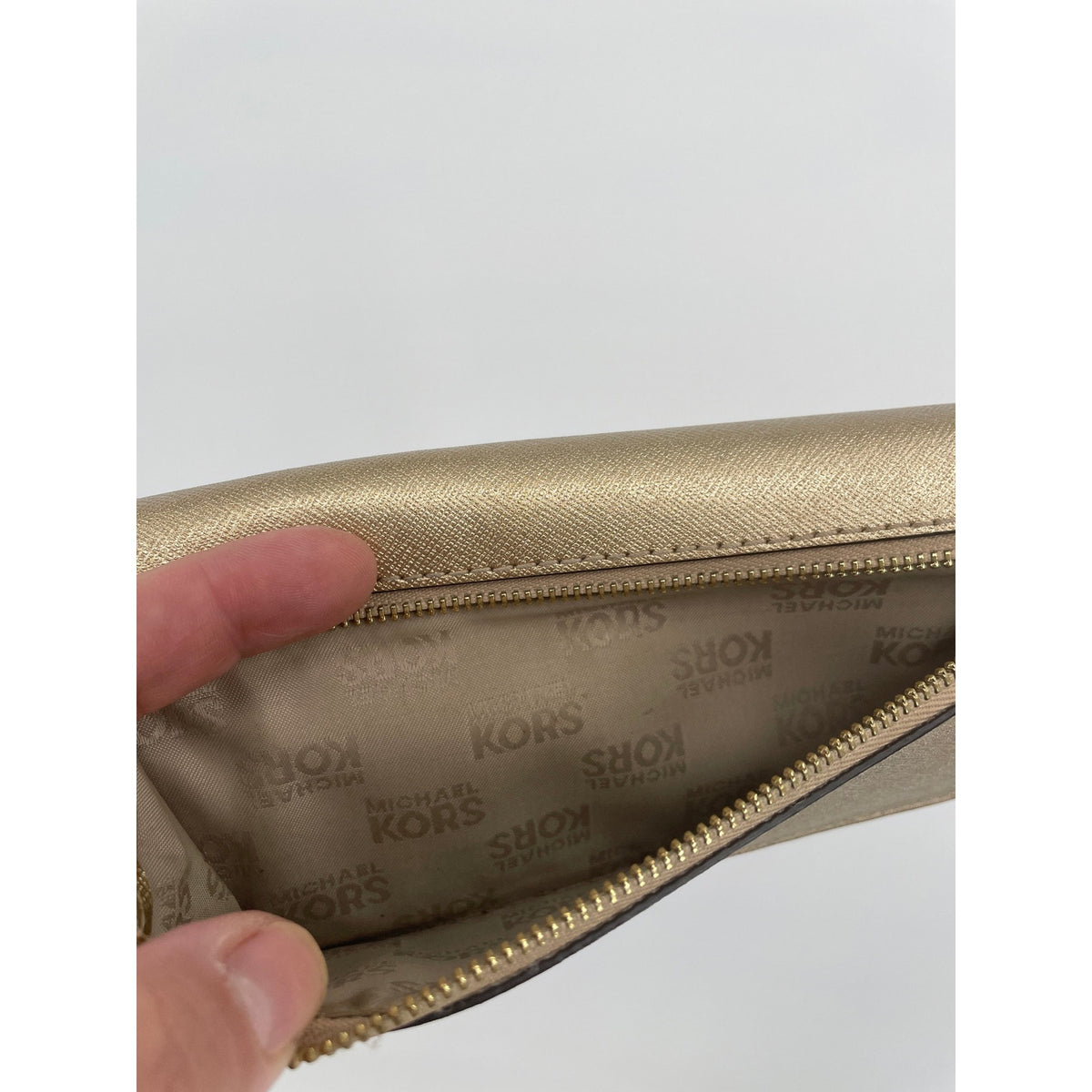 Micheal Kors Metalic Gold Jet Set Travel Saffiano Leather Wallet