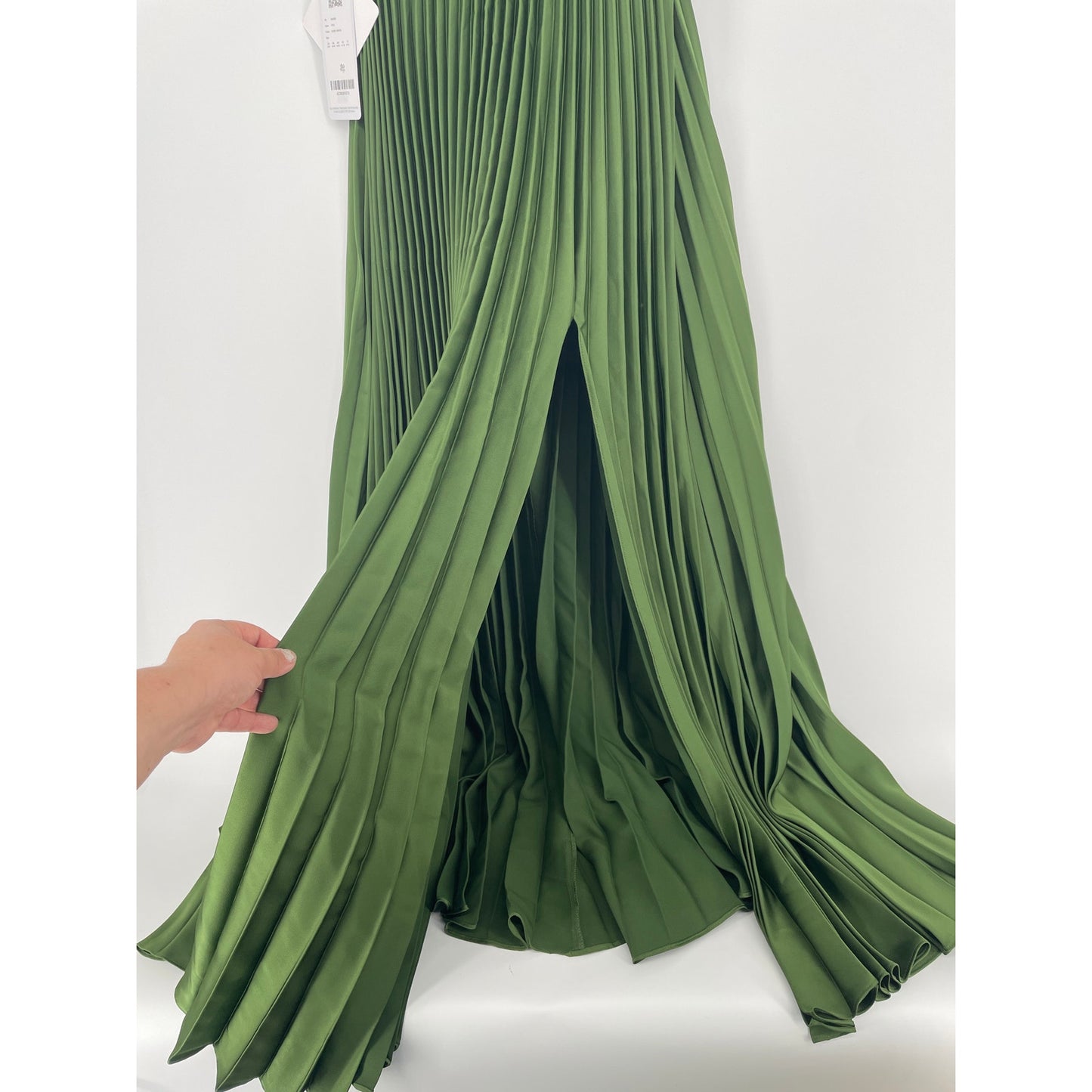 Azazie Tylah Olive Green Long Pleated NWT Prom Dress 6