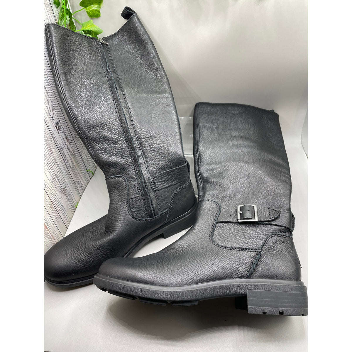 UGG NWOB Black Pebble Leather Harrison Tall Zipper Riding Boots 9