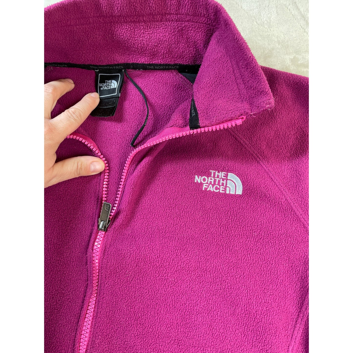 The North Face Magenta Woman’s Fleece Zipper Sweater L
