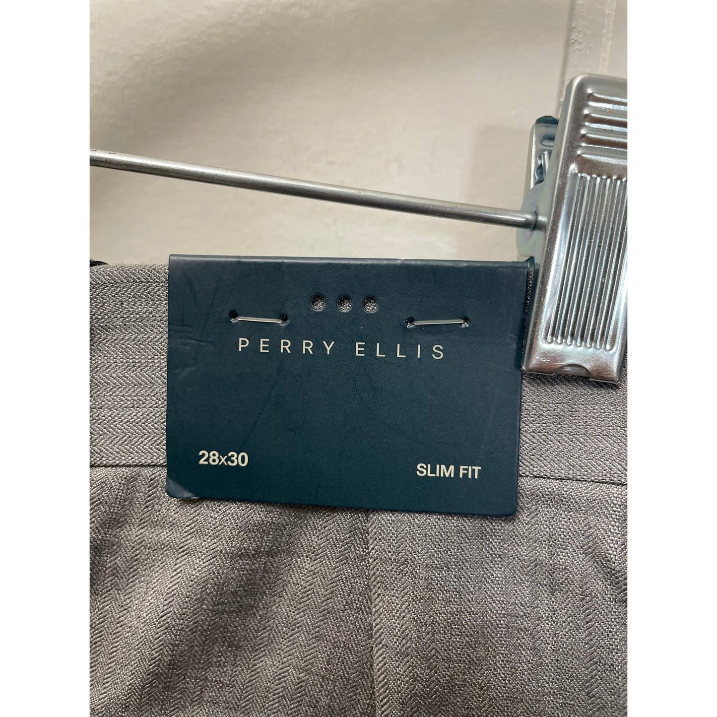 Perry Ellis Mens NWT Grey Slim Slacks Size 28x30