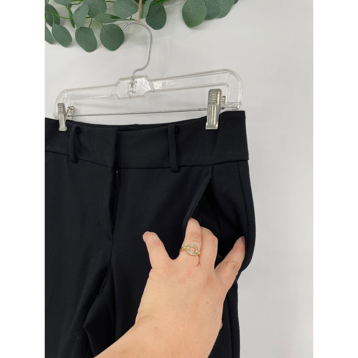 Ann Taylor Petite Classic Black Zipper Trouser Pants with Belt Loops Size 2