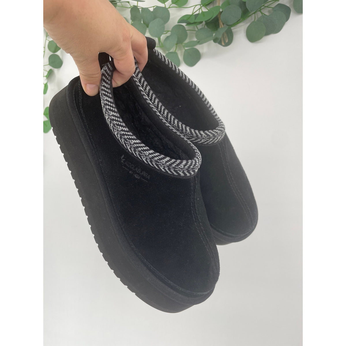 Koolaburra UGG Burree Womans New Black Platform Slippers Size 10