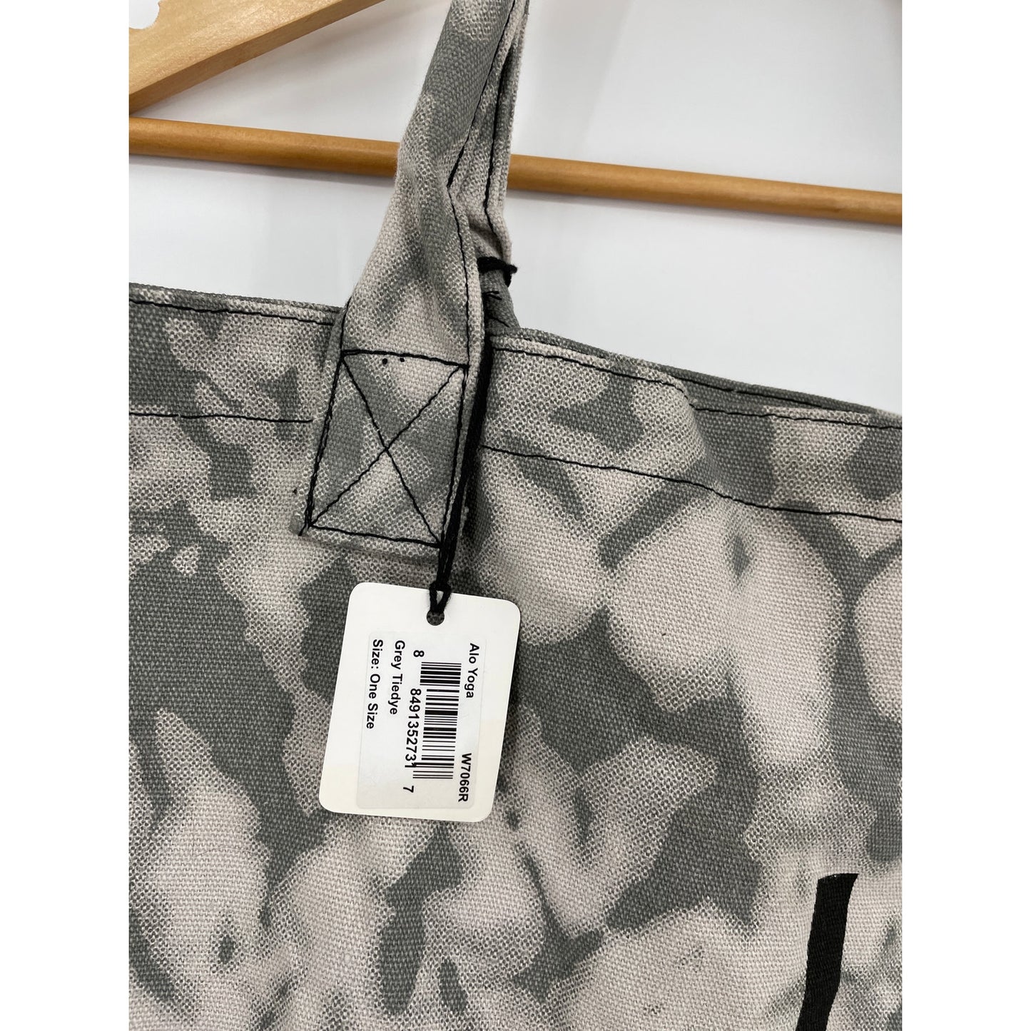 NWT Alo Yoga Tie Dye Canvas Tote Athleisure Bag