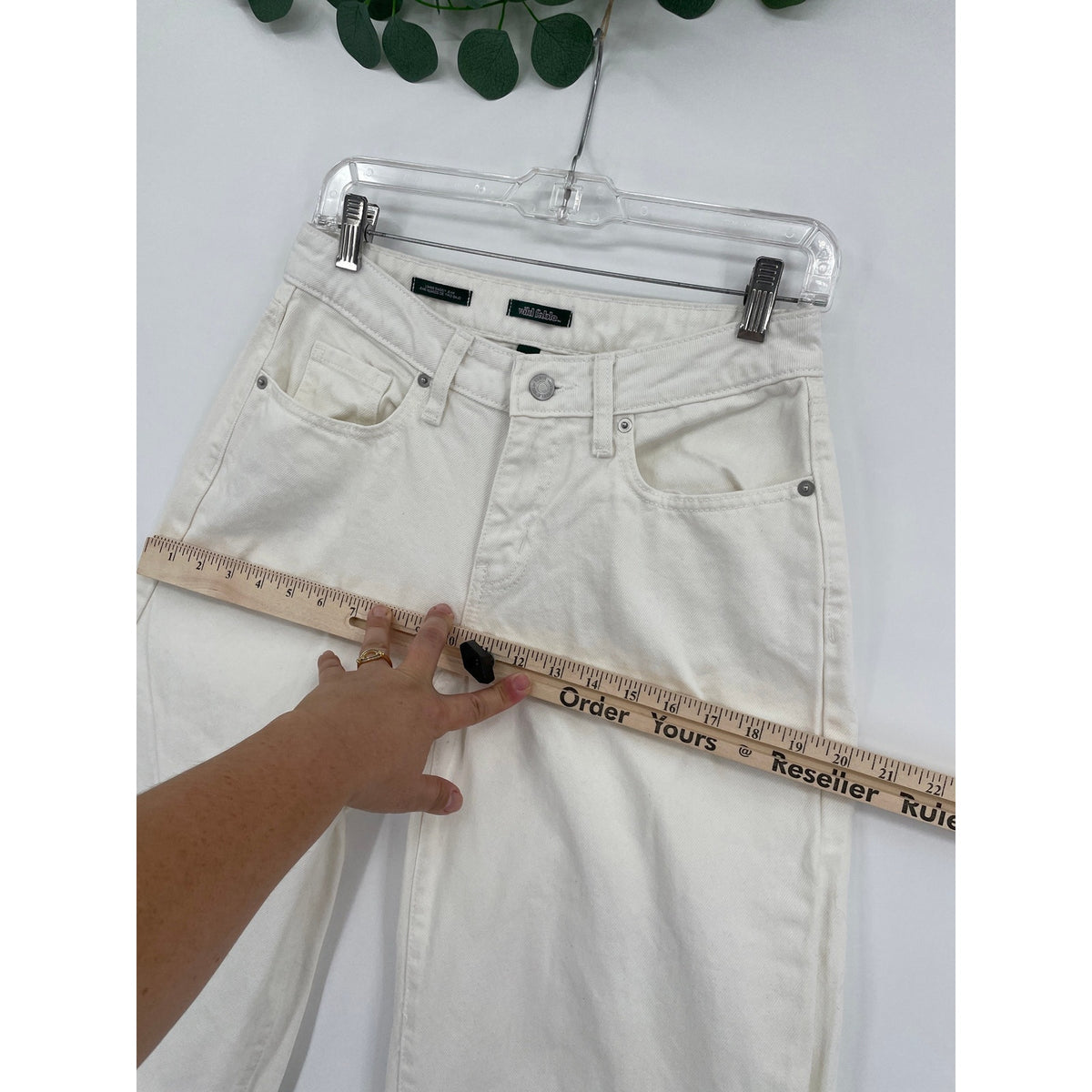Wild Fable Off White Low Rise Baggy Wide Leg Zipper Denim Jeans Size 4/R