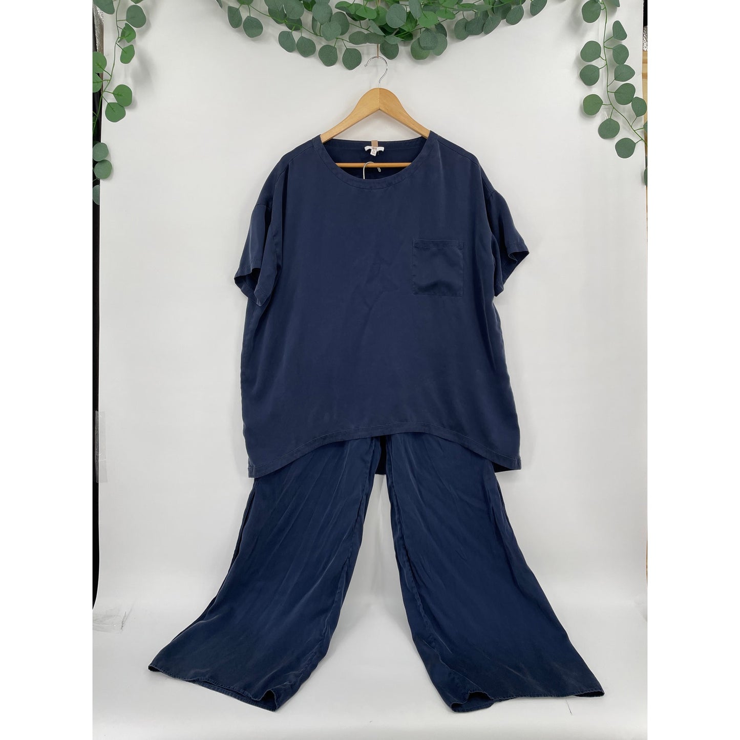 Lunya %100 Silk Pajama Navy Blue 2 Piece Set Top and Bottom XS