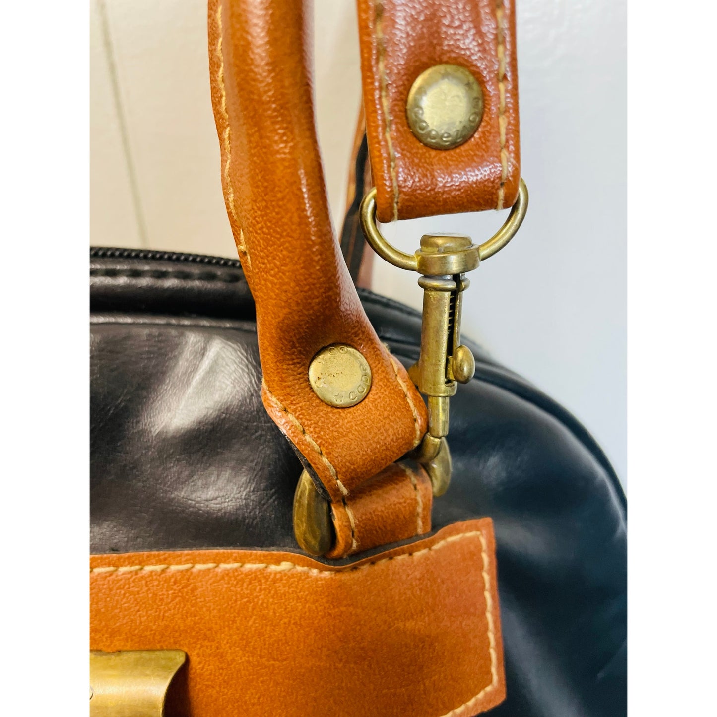Vintage Capezio Genuine Leather Black & Brown Woman’s Purse