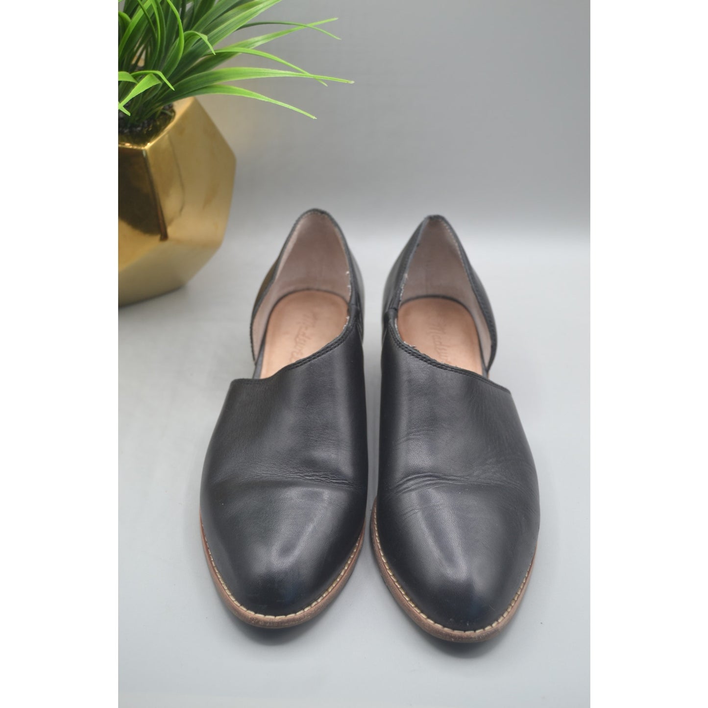 Madewell Leather Asymmetrical Woman’s Black Flat Size 8