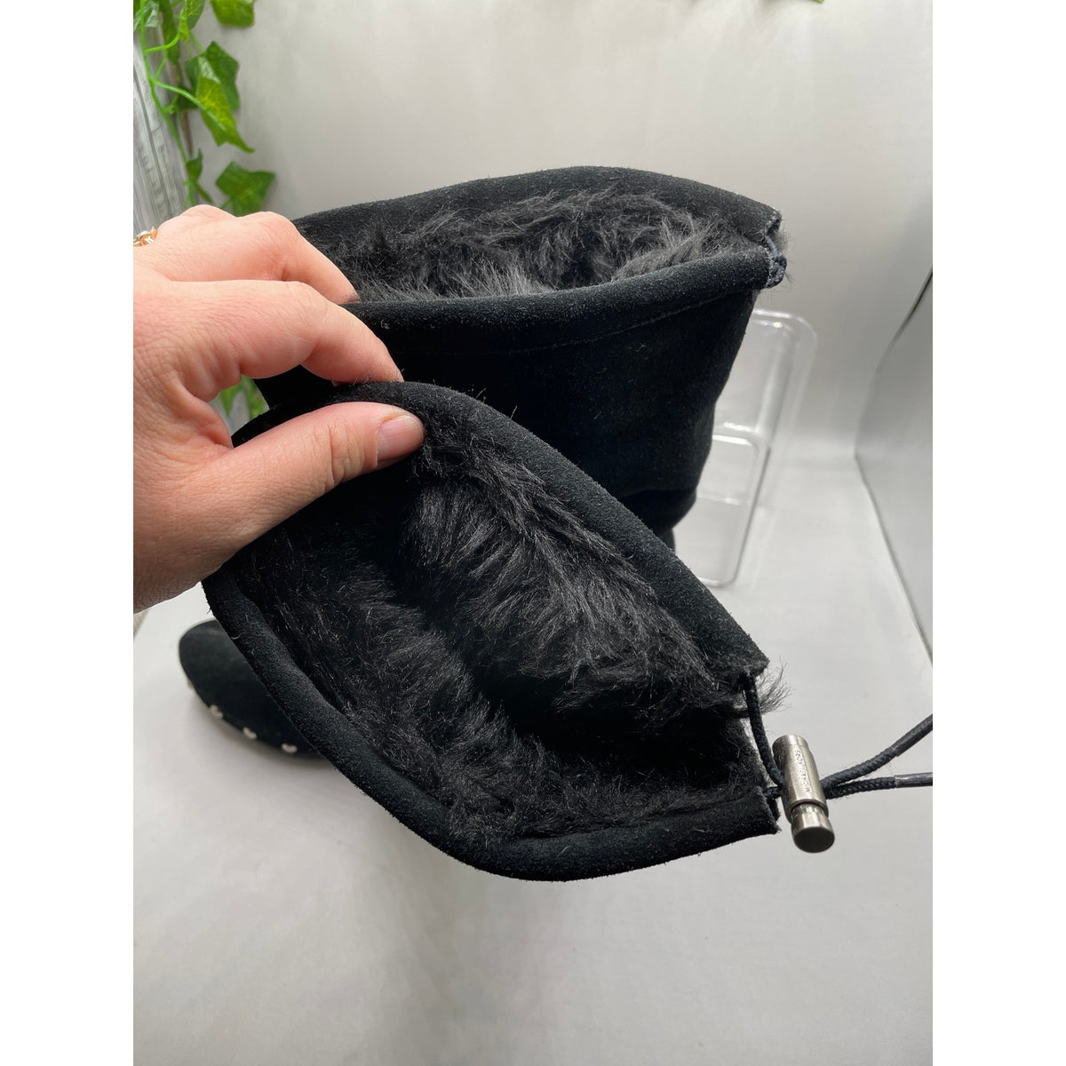 Micheal Kors Silver Studded Suede Faux Fur Lined Black Pull-On Clog Boots Size 6 Med