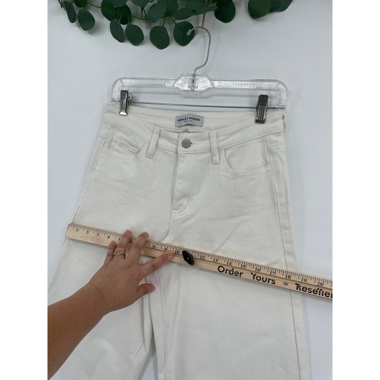 Ashley Mason Premium Off White High Rise Wide Leg Zipper Denim Jeans 5/27