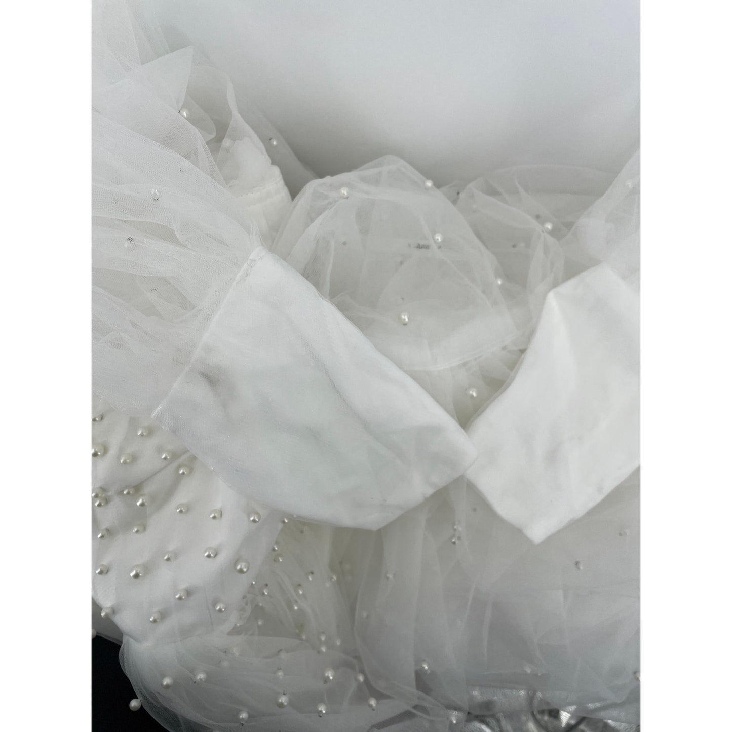Fairytale Romantic Pearl Embellished Tule Off The Shoulder Wedding Dress Size 5