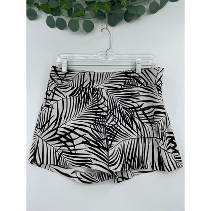 New York & Co Black & White Vacation Shorts Large