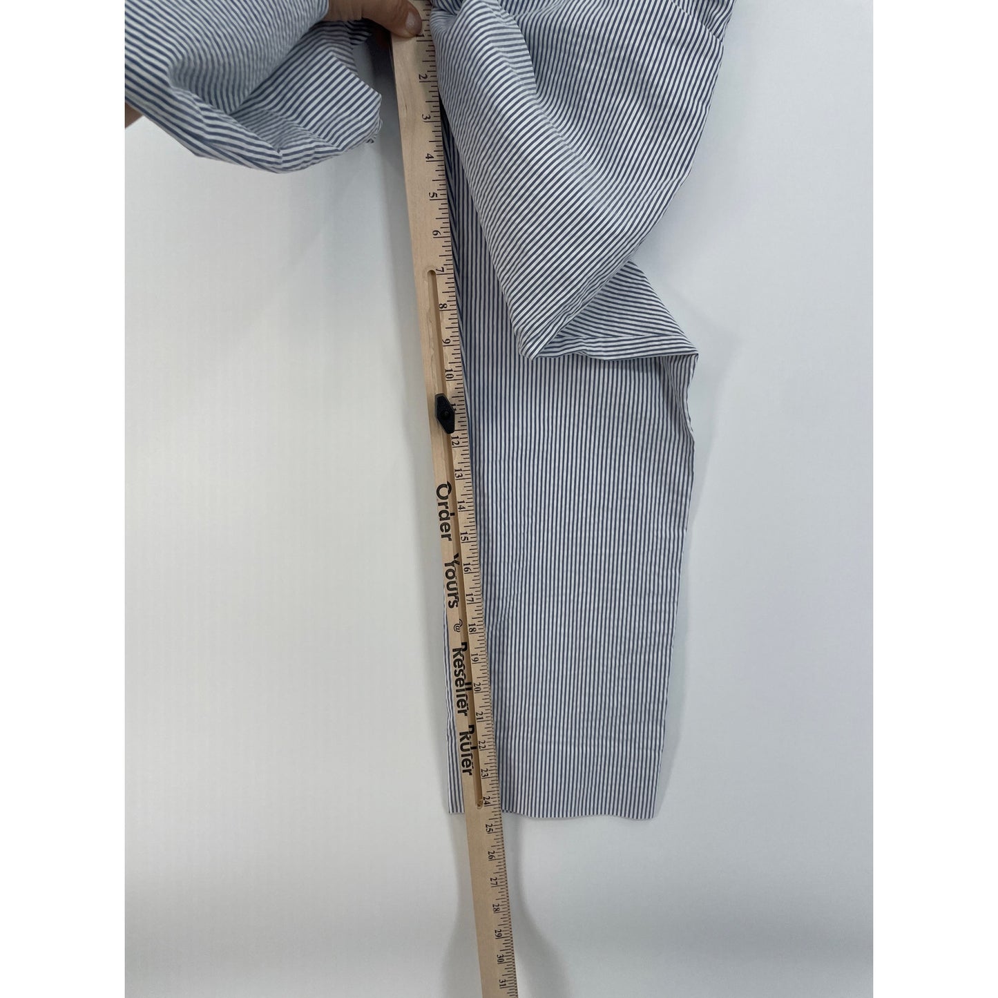 Hilary Radley Womans White Blue Stripe Ankle Pull On Pants Med