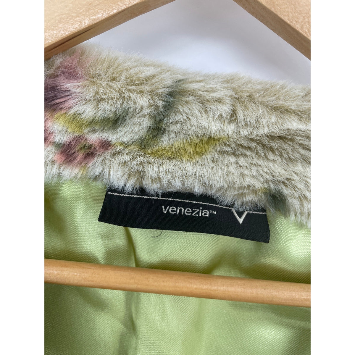 Faux Fur Floral Satin Lined Cropped Jacket Large