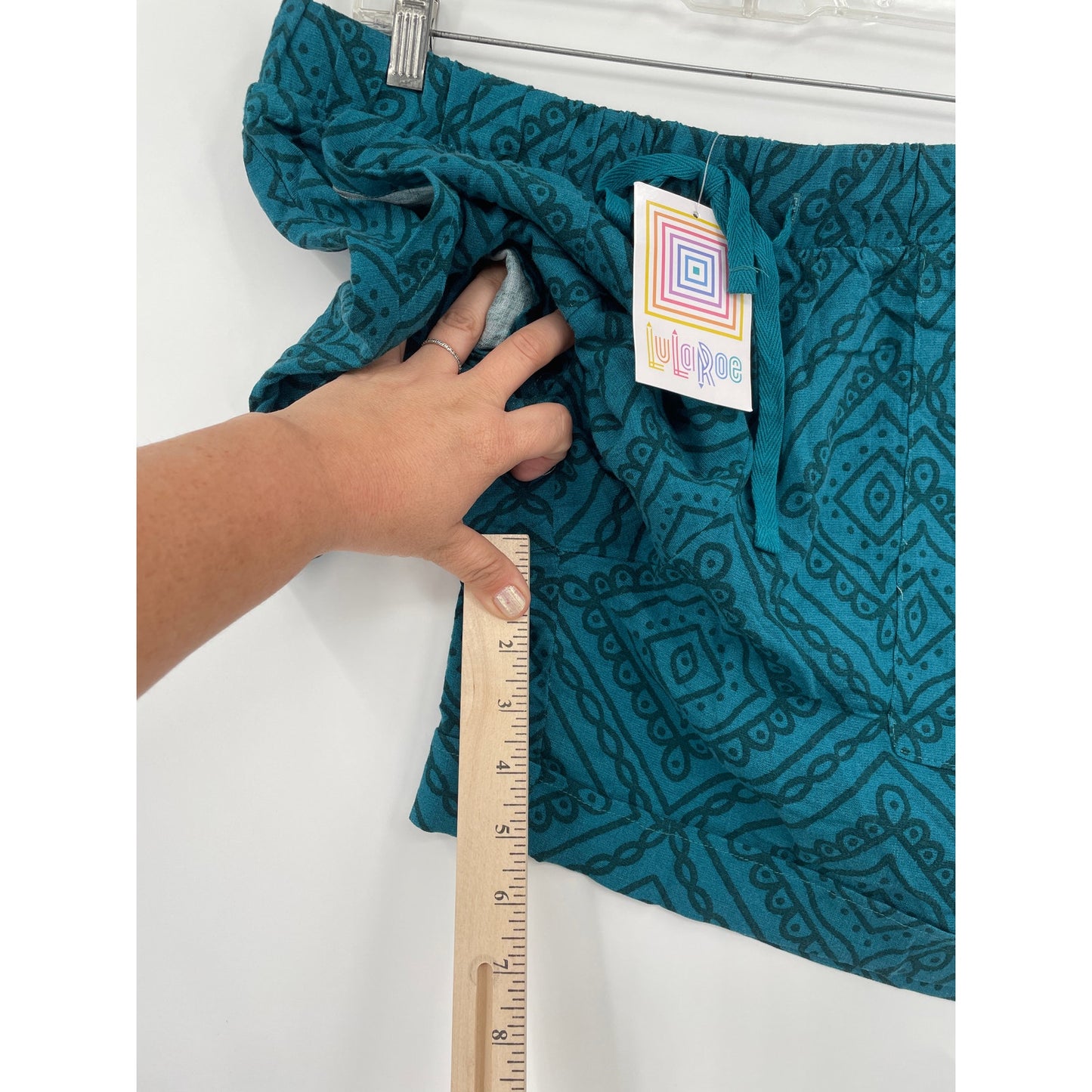 LulaRoe NWT Womans Teal Jessica Shorts Stretch Waist Large