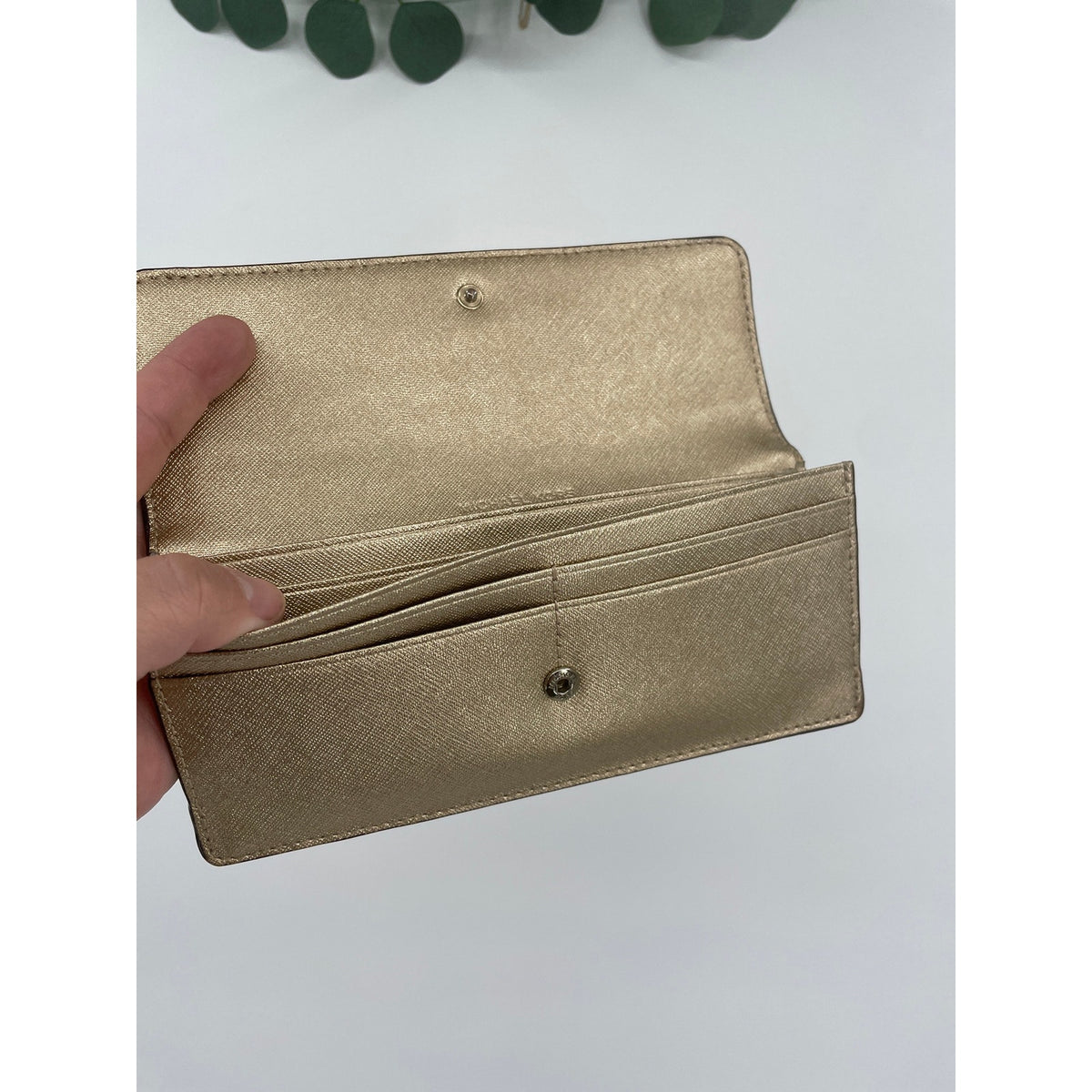 Micheal Kors Metalic Gold Jet Set Travel Saffiano Leather Wallet