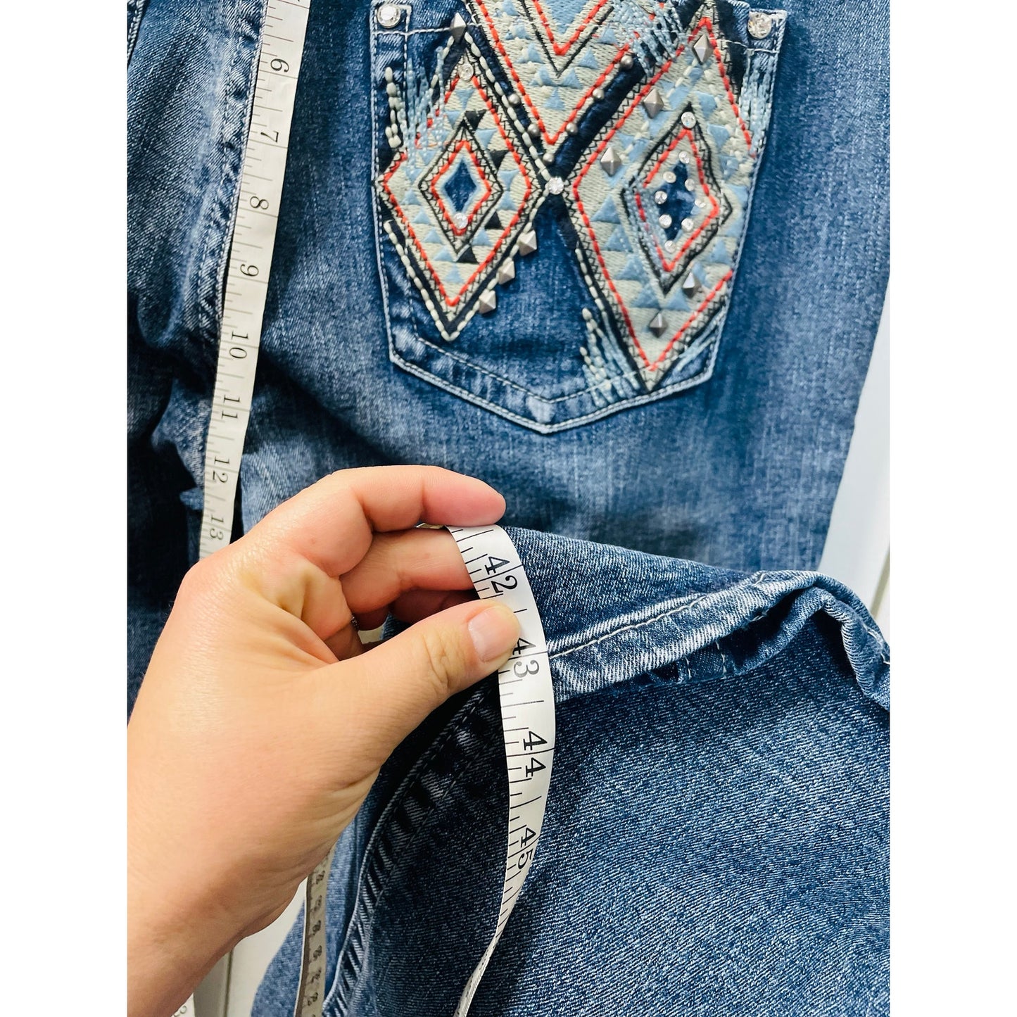 Zenim Denim Western Clear Stones Embroidered Back Pockets Slight Flared Mid Rise Jeans SZ 14