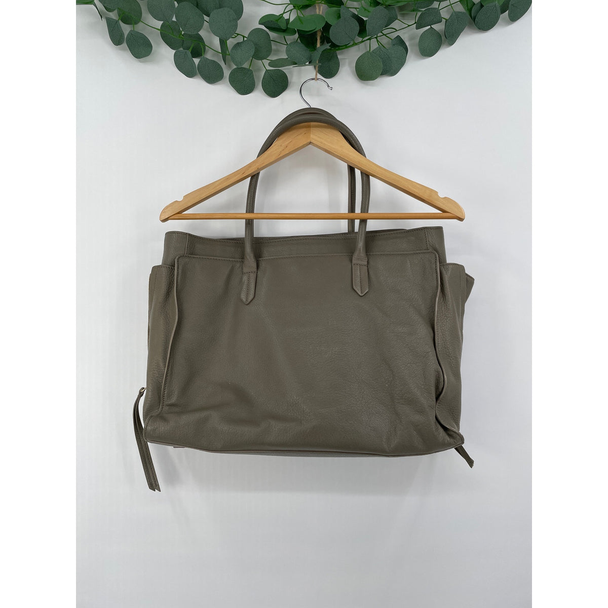 Tory Burch Taupe Tote Bag Side Zipper Pockets & Original Duster Bag *disclaimer