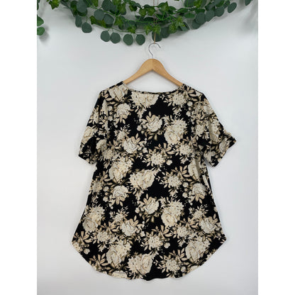 Lularoe Black Floral Morgan Flare Medium Short Sleeve Tee