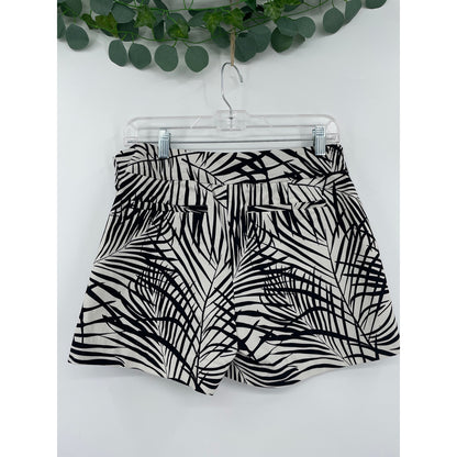 New York & Co Black & White Vacation Shorts Large