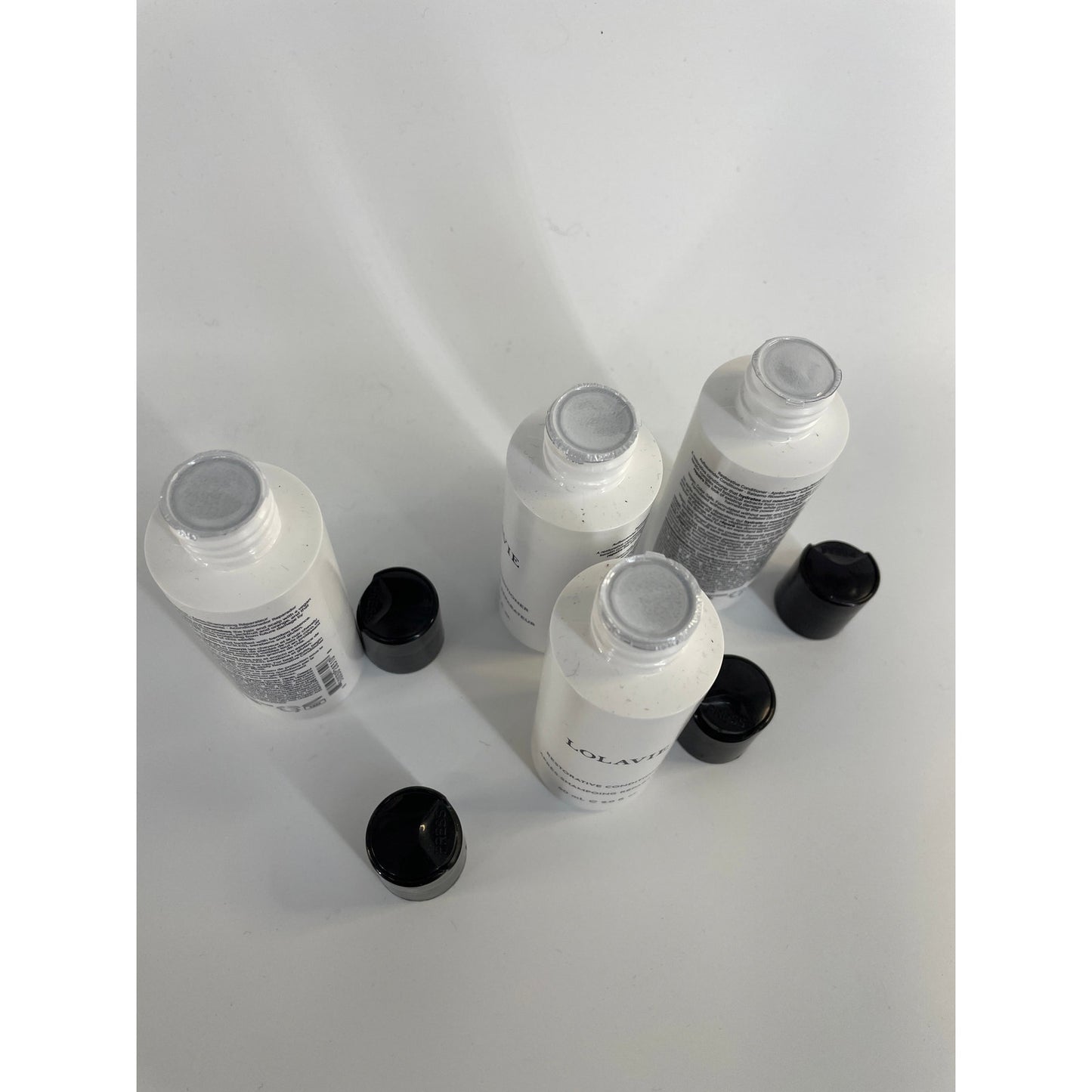 New 4 pack LOLAVIE Jeniffer Aniston travel conditioner 2oz