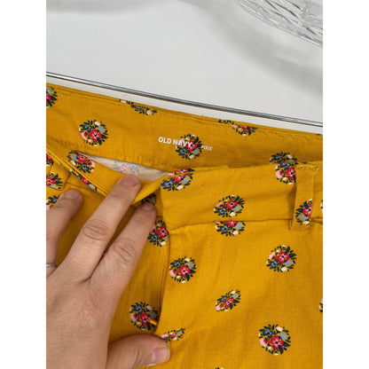 Old Navy Womans Yellow Floral Pixie Ankle Stretch Pant Size 8