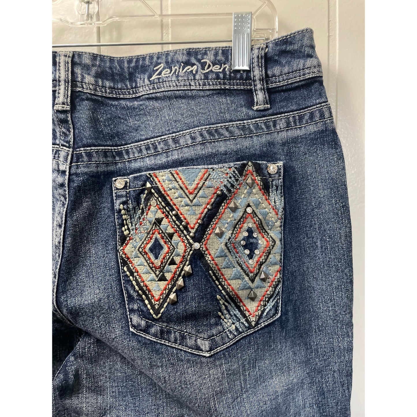 Zenim Denim Western Clear Stones Embroidered Back Pockets Slight Flared Mid Rise Jeans SZ 14
